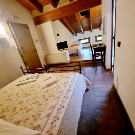 Country house La Garzaga Turismo Rurale *