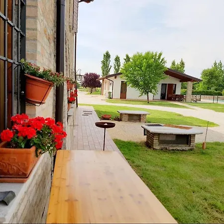 La Garzaga Turismo Rurale Country house *